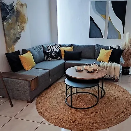Niki's Luxury Apartment