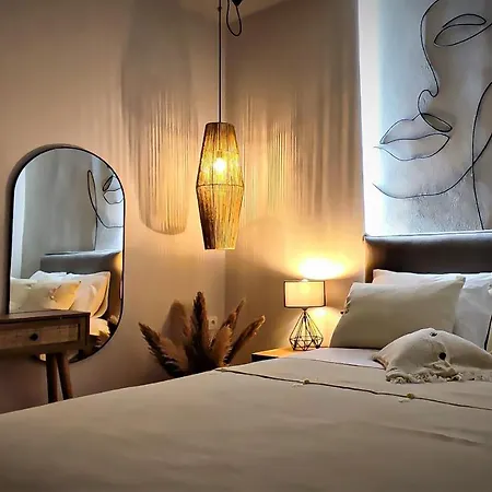 Niki's Luxury Apartment